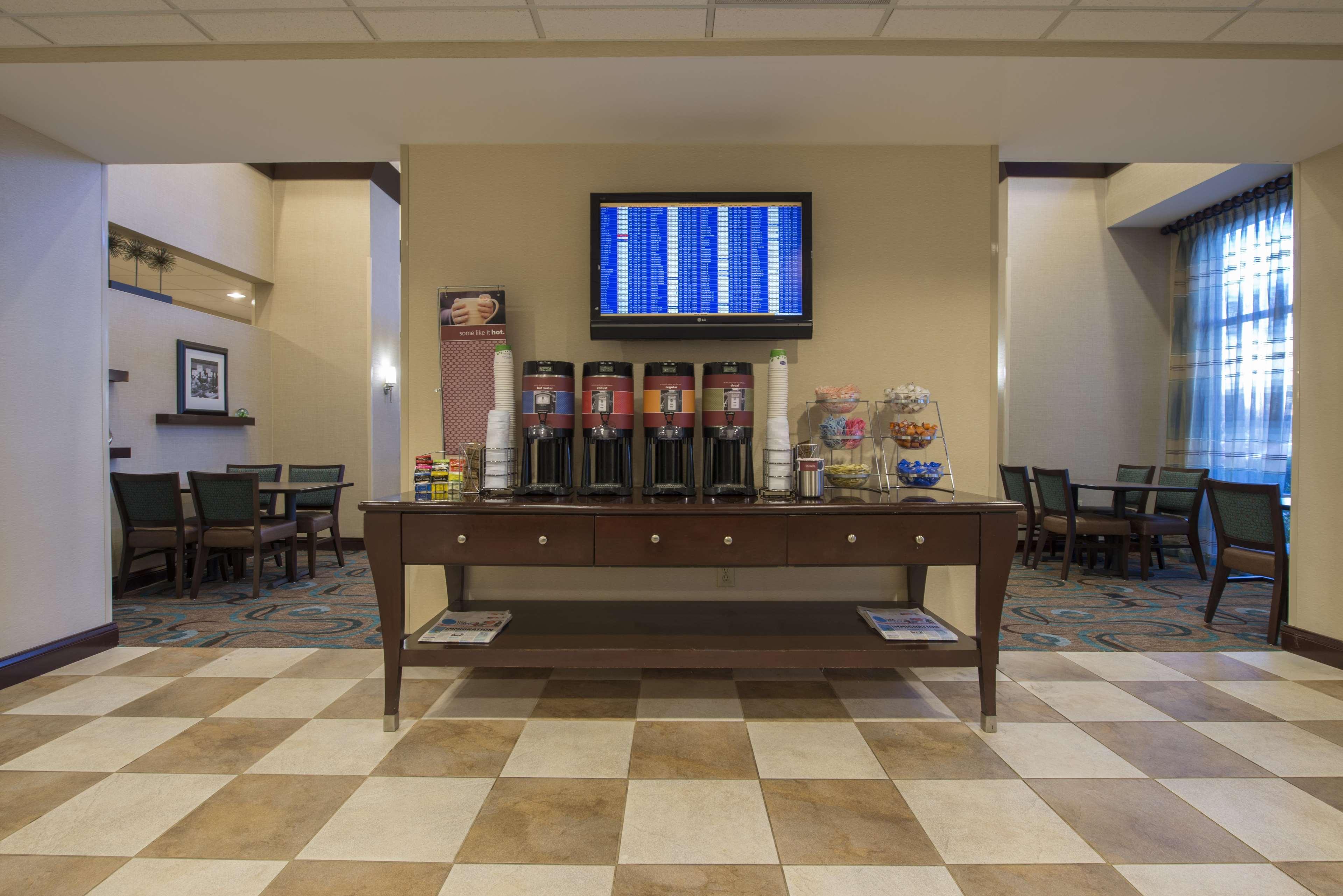 Hampton Inn & Suites Atlanta Airport West Camp Creek Pkwy College Park Eksteriør bilde