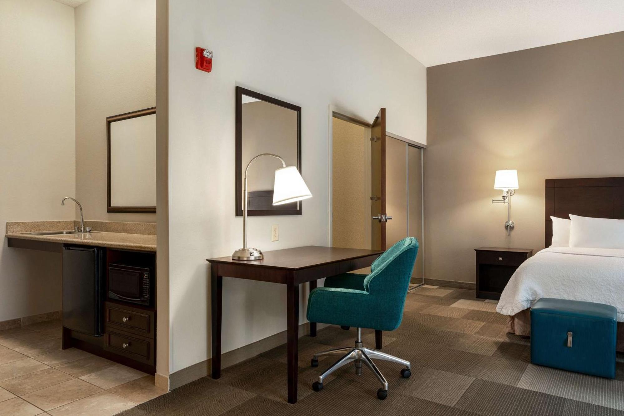 Hampton Inn & Suites Atlanta Airport West Camp Creek Pkwy College Park Eksteriør bilde